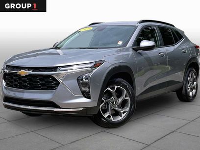 Used 2024 Chevrolet Trax LT w/ Driver Confidence Package
