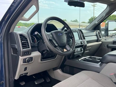 Used 2019 Ford F250 XLT w/ XLT Premium Package AWD/4WD image 11