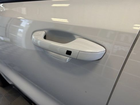 Used 2022 Kia Sorento SX AWD/4WD image 9