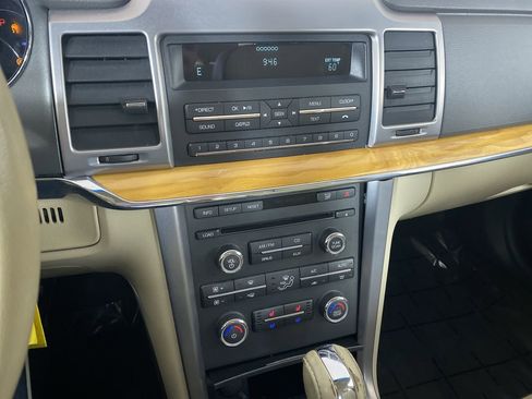 Used 2012 Lincoln MKZ image 5