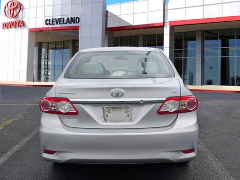 Used 2012 Toyota Corolla LE FWD image 6