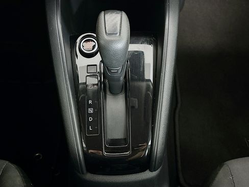 Used 2021 Nissan Versa S FWD image 23