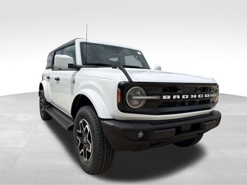 New 2026 Ford Bronco Outer Banks AWD/4WD image 10