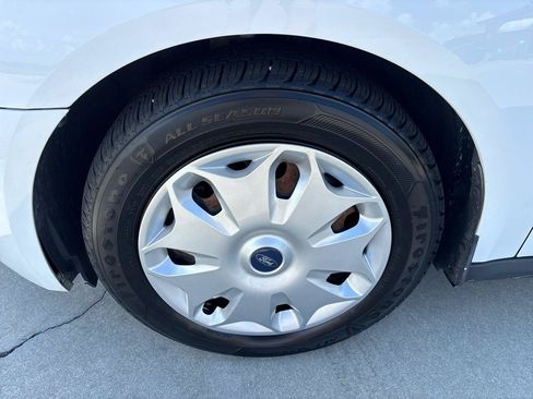 Used 2015 Ford Transit Connect XLT FWD image 13