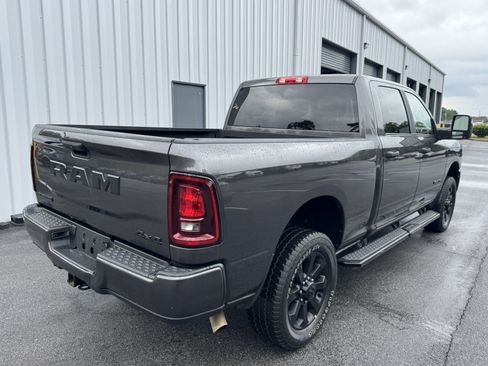 Used 2025 RAM 2500 Big Horn AWD/4WD image 5