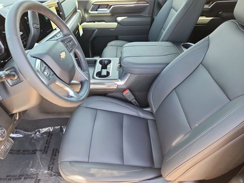 New 2026 Chevrolet Silverado 2500 LT w/ All Star Edition AWD/4WD image 7