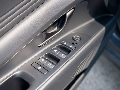 New 2025 Hyundai Elantra Sport image 16