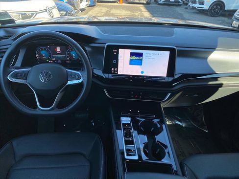 Certified 2025 Volkswagen Atlas Cross Sport SEL image 10