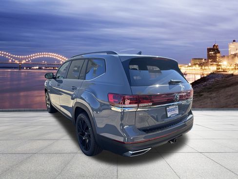 New 2026 Volkswagen Atlas SE image 3