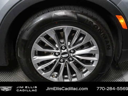 Used 2024 Cadillac XT4 Premium Luxury AWD/4WD image 37