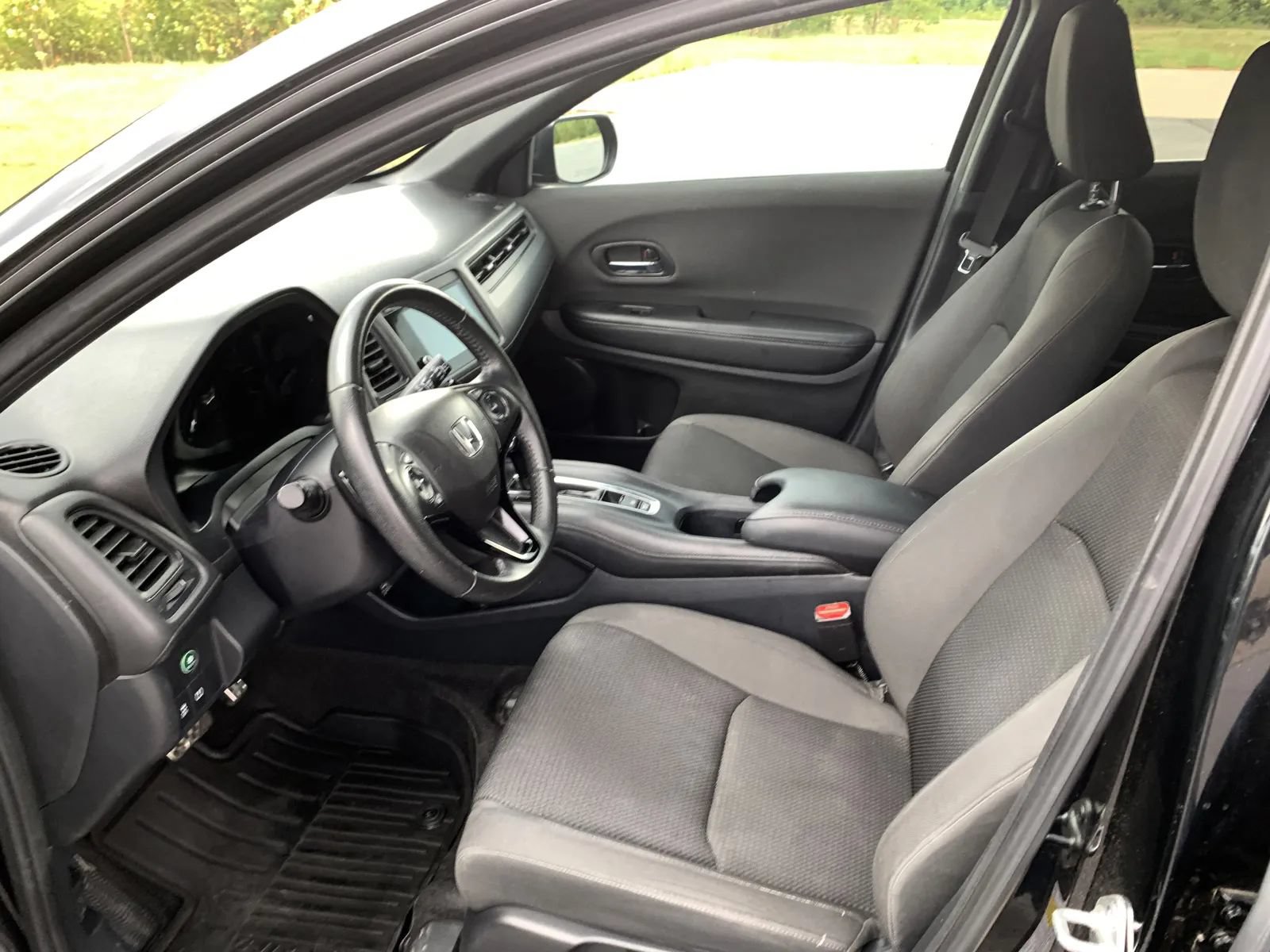Used 2021 Honda HR-V Sport image 16