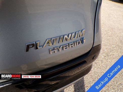 Used 2021 Toyota Sienna Limited image 9