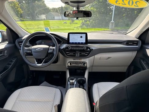 Used 2023 Ford Escape Active AWD/4WD image 14