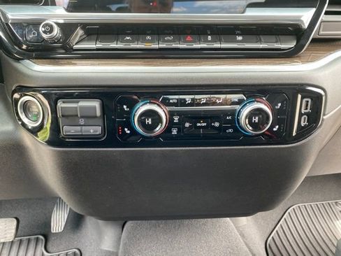 Certified 2026 GMC Sierra 1500 Elevation AWD/4WD image 39