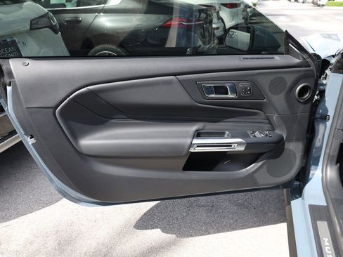 Used 2025 Ford Mustang GT Premium image 10