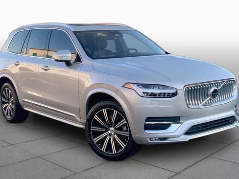 Used 2023 Volvo XC90 B6 Plus w/ Protection Package Premier AWD/4WD image 3
