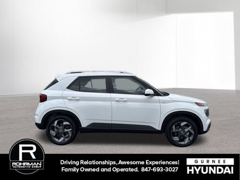 New 2026 Hyundai Venue SEL FWD image 11