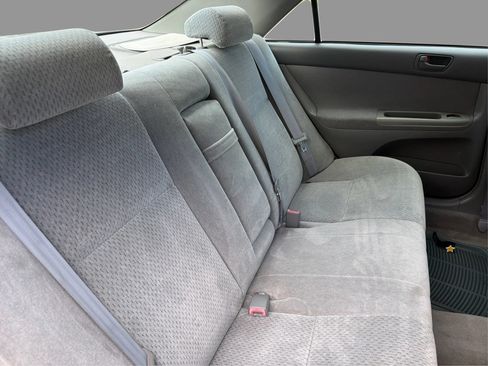 Used 2004 Toyota Camry FWD image 27