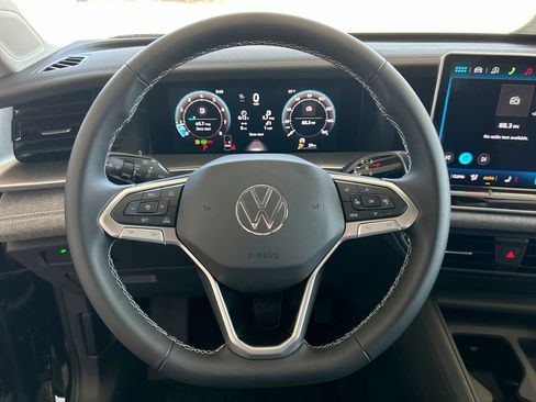 New 2026 Volkswagen Tiguan S FWD image 15