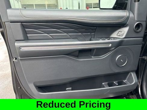 Used 2023 Ford Expedition Platinum AWD/4WD image 12