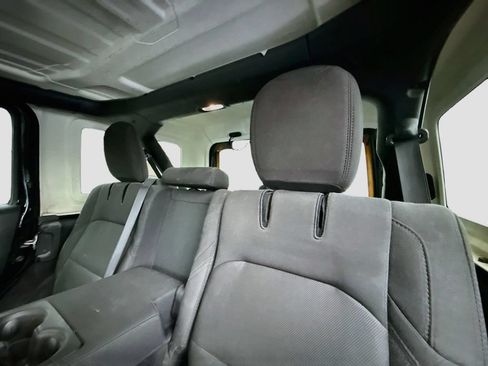 Used 2023 Jeep Wrangler Unlimited w/ Cold Weather Group AWD/4WD image 25