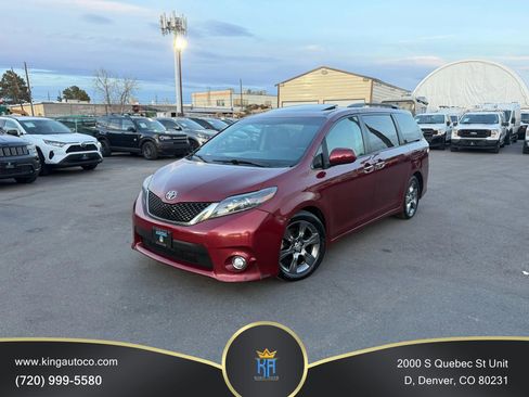 Used 2015 Toyota Sienna SE Premium image 1