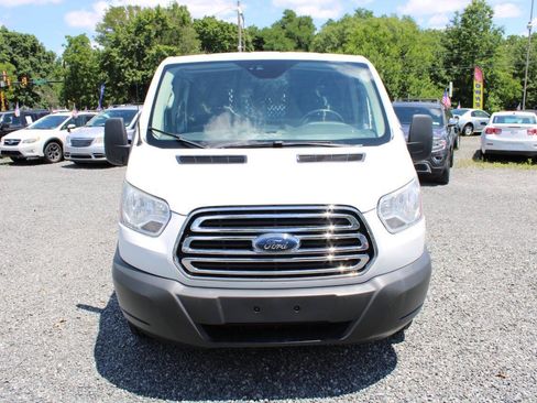 Used 2017 Ford Transit 250 130 Low Roof w/ Exterior Upgrade Package RWD image 3