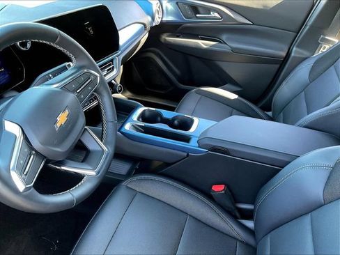 Certified 2024 Chevrolet Equinox EV LT w/ LPO, Trailering Package FWD image 20