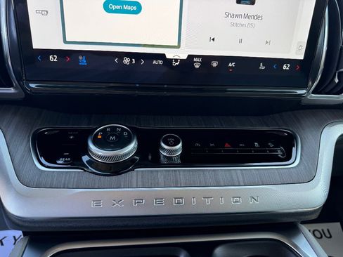 Used 2025 Ford Expedition Max Platinum w/ Platinum Ultimate Package image 21