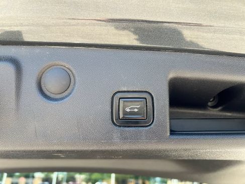 Certified 2020 Chevrolet Equinox LT FWD image 16