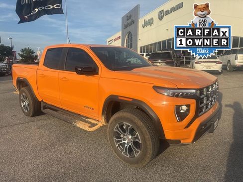 Used 2025 GMC Canyon AT4 w/ Technology Plus Package AWD/4WD image 1