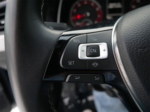 Used 2020 Volkswagen Jetta R-Line w/ R-Line Cold Weather Package image 33