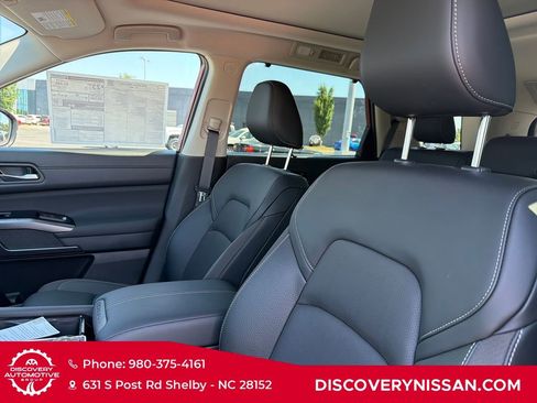 New 2026 Nissan Pathfinder SL w/ SL Premium Package (P04) AWD/4WD image 13