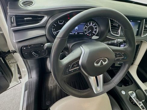 Used 2023 INFINITI QX55 Luxe w/ Cargo Package image 12