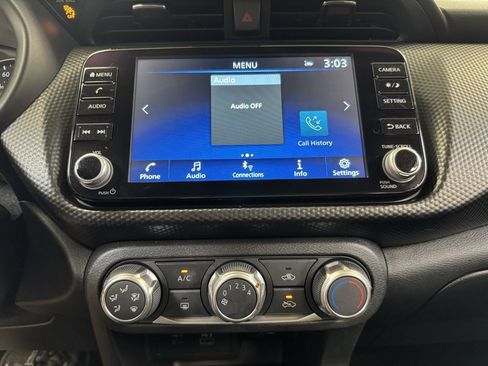 Used 2024 Nissan Kicks SV image 34