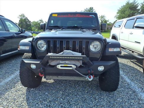 Used 2023 Jeep Wrangler Unlimited Rubicon w/ Cold Weather Group AWD/4WD image 5