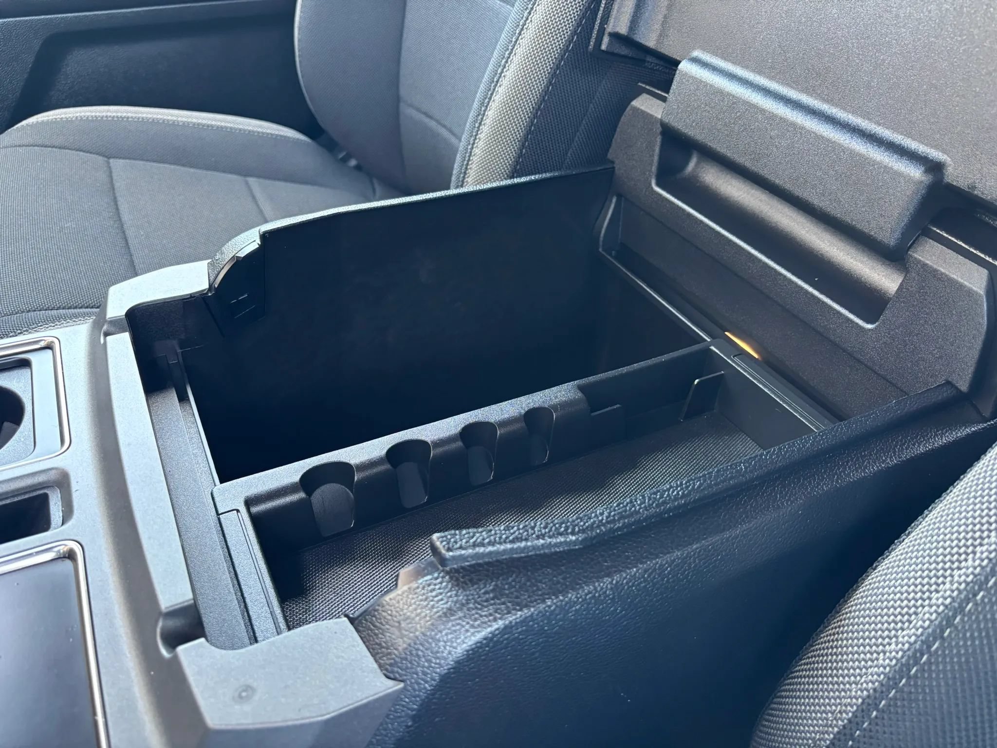 Used 2019 Ford F150 Raptor AWD/4WD image 45
