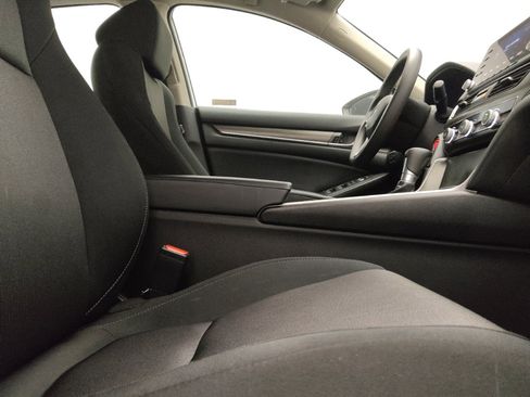 Used 2018 Honda Accord LX image 21