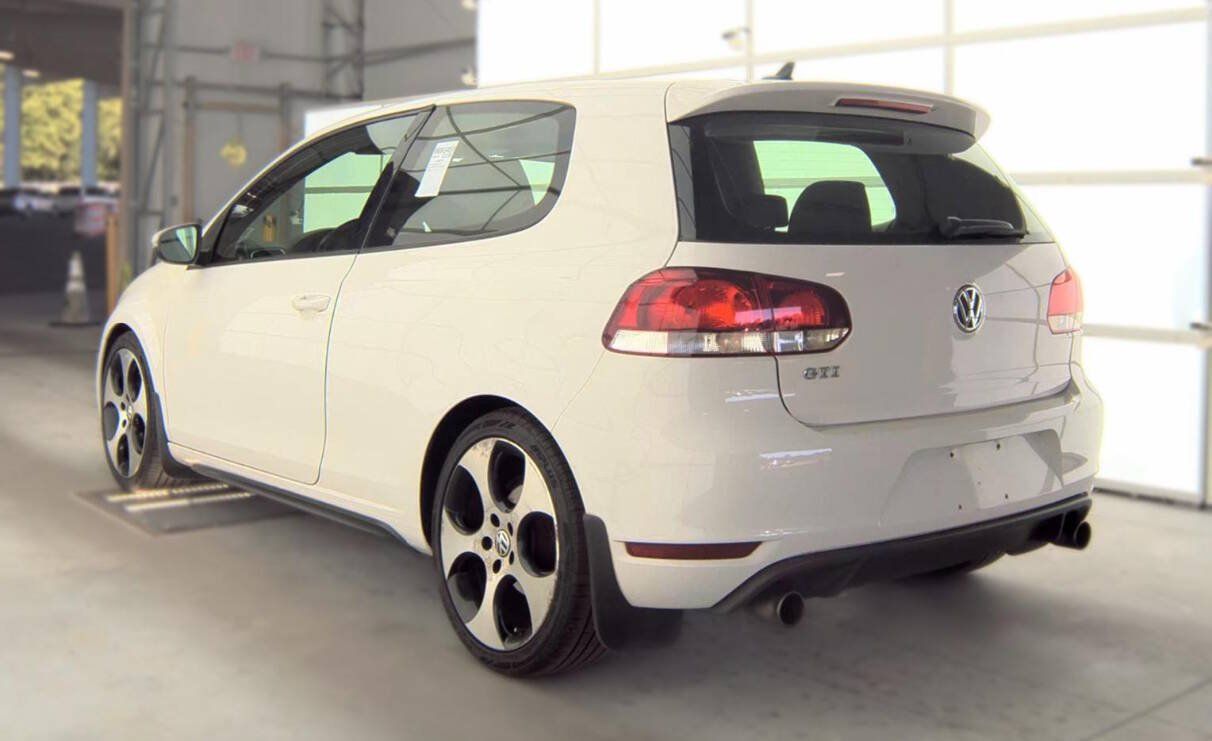 Used 2013 Volkswagen GTI 2-Door FWD image 17
