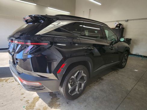 Certified 2023 Hyundai Tucson Limited w/ Cargo Package AWD/4WD image 7