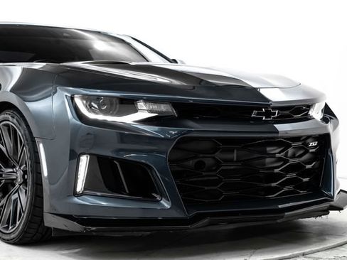 Used 2023 Chevrolet Camaro ZL1 RWD image 15