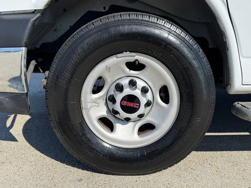 Used 2024 GMC Savana 2500 w/ Driver Convenience Package RWD image 12