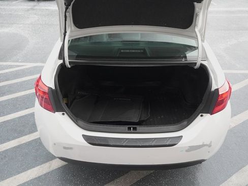 Used 2019 Toyota Corolla SE image 31