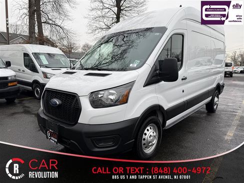 Used 2024 Ford Transit 250 148 High Roof AWD image 3