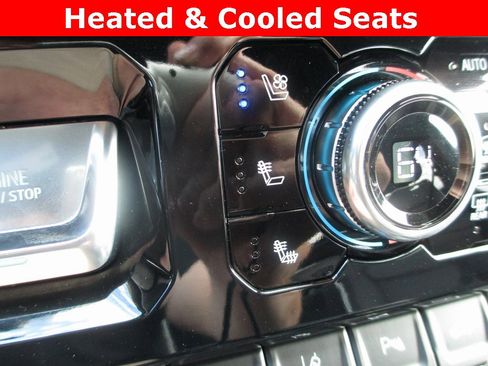 Used 2025 GMC Sierra 2500 AT4X image 21