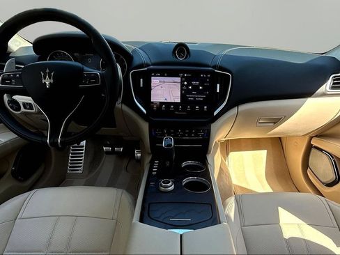 Used 2022 Maserati Ghibli Modena Q4 AWD/4WD image 9