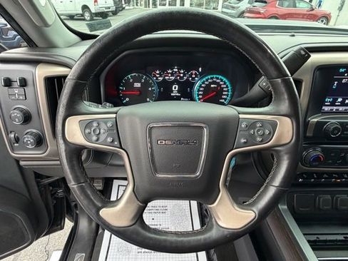 Used 2018 GMC Sierra 3500 Denali image 27