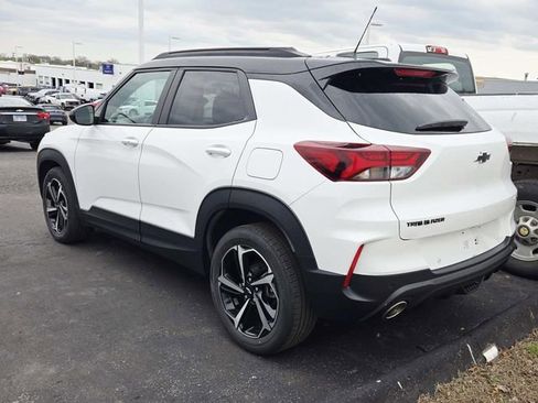 Used 2023 Chevrolet TrailBlazer RS w/ Convenience Package image 3