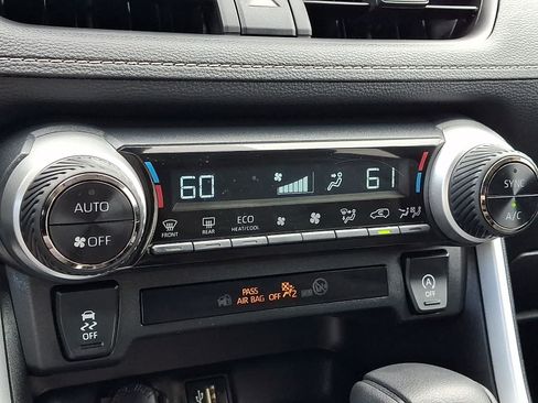 Certified 2024 Toyota RAV4 XLE AWD/4WD image 20