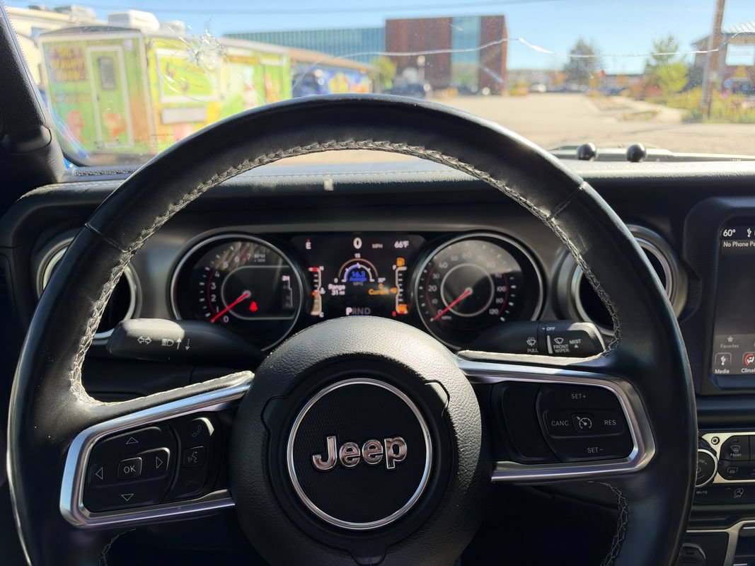 Used 2020 Jeep Gladiator Rubicon AWD/4WD image 18